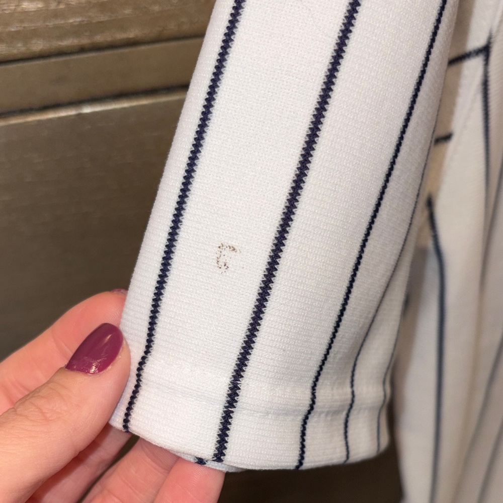 New York Yankees Men's White Pinstripe authentic Baseball Jersey - Picture 5 of 9